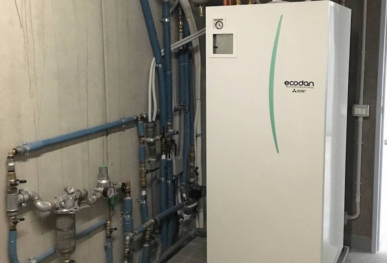 Termopompa mitsubishi ecodan hydrotank aria-acqua Melano